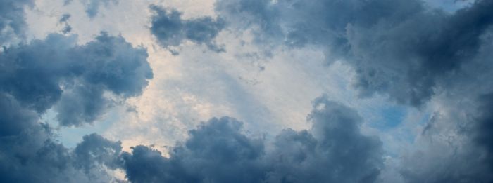 تصویر آسمان آبی فانتزی